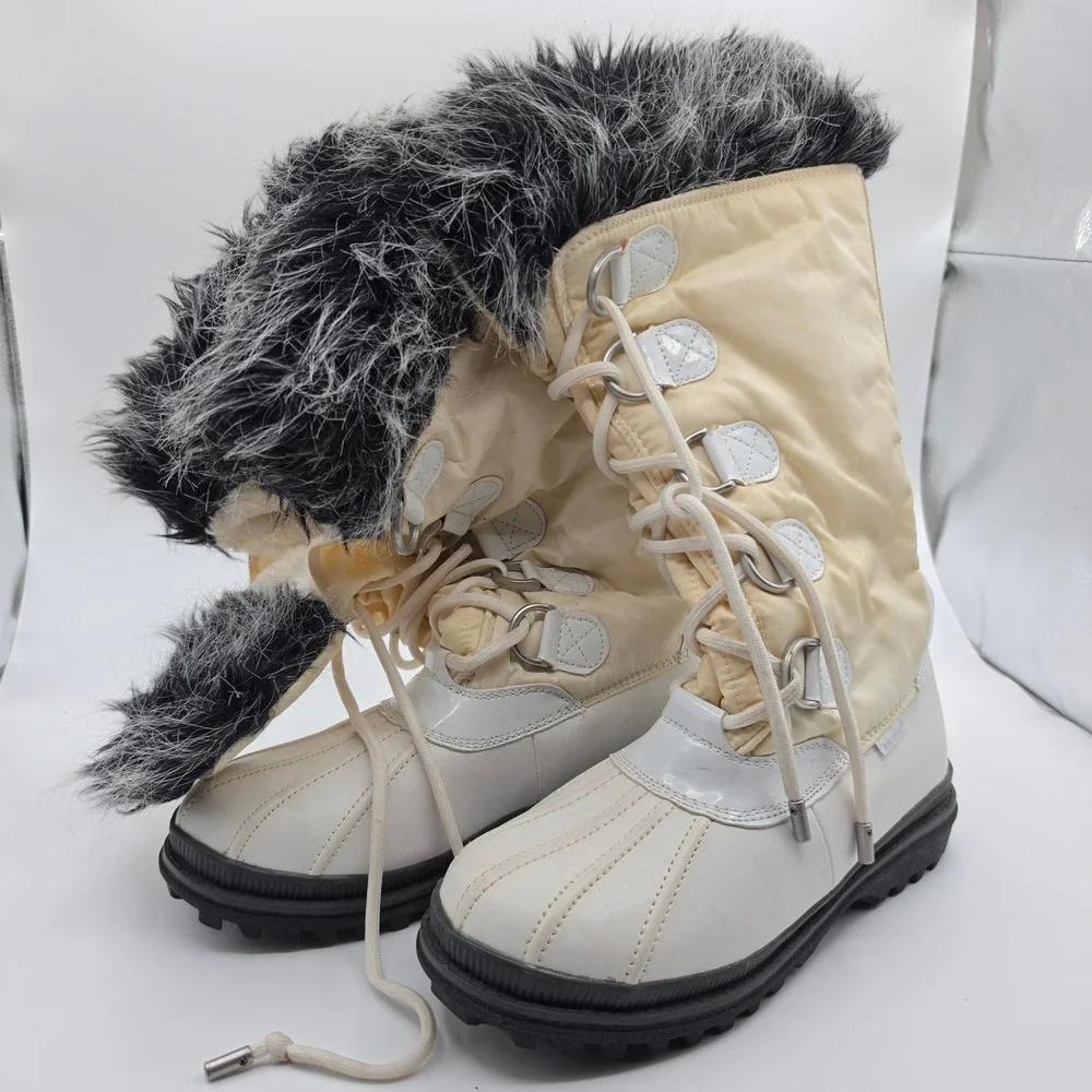 Khombu Steamboat Snow Boots Womens 7M White Good Faux Fur Trim Lace Up Insulated